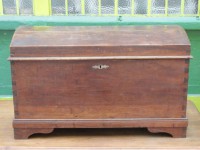 Bau de madeira antigo cedro